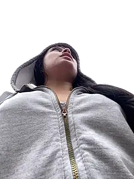 Snapshot of Karla_1-2 chatting on October 20, 2025, 8:31 pm Karla 1-2 online show from October 20, 2025, 8:31 pm