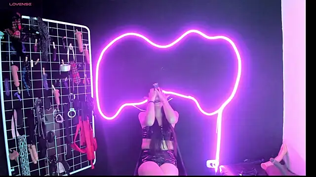 Snapshot of Mistress_Megan_BDSM chatting on November 14, 2025, 7:12 pm Mistress Megan BDSM online show from November 14, 2025, 7:12 pm