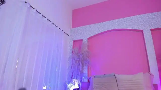 Peytonn Monroe online show from April 9, 2026, 7:30 pm