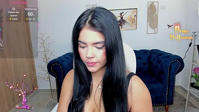 Snapshot of Mila_blaze chatting on October 28, 2025, 12:14 am Mila blaze online show from October 28, 2025, 12:14 am