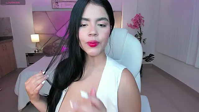 Snapshot of Mila_blaze chatting on November 28, 2025, 6:49 am Mila blaze online show from November 28, 2025, 6:49 am