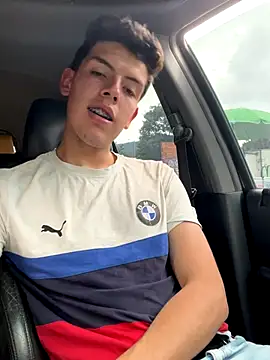 mattebret11 online show from November 12, 2025, 5:24 pm