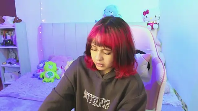 Snapshot of NekoWaifu chatting on June 18, 2026, 3:27 pm NekoWaifu online show from June 18, 2026, 3:27 pm