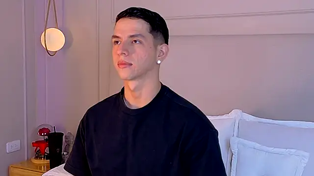 Snapshot of ZaneDawson chatting on November 12, 2025, 3:40 am ZaneDawson online show from November 12, 2025, 3:40 am