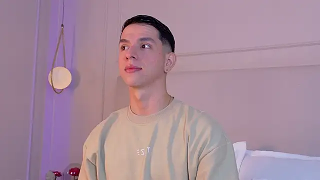 Snapshot of ZaneDawson chatting on November 14, 2025, 11:46 pm ZaneDawson online show from November 14, 2025, 11:46 pm