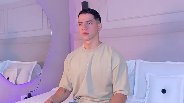 Snapshot of ZaneDawson chatting on November 22, 2025, 11:48 pm ZaneDawson online show from November 22, 2025, 11:48 pm