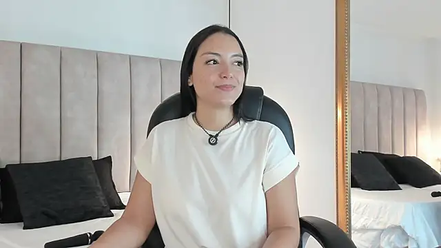 Megan-8 online show from April 7, 2026, 11:21 am