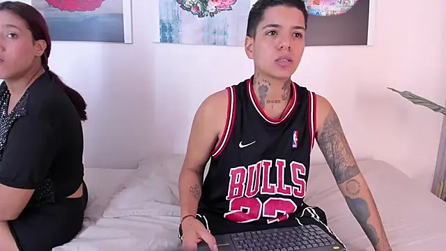 Snapshot of Girls_inlove chatting on November 3, 2025, 12:28 pm Girls inlove online show from November 3, 2025, 12:28 pm