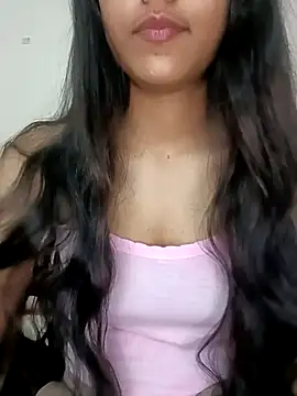 reetika6375 online show from December 14, 2025, 4:40 am