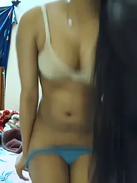 reetika6375 online show from June 21, 2026, 9:28 pm