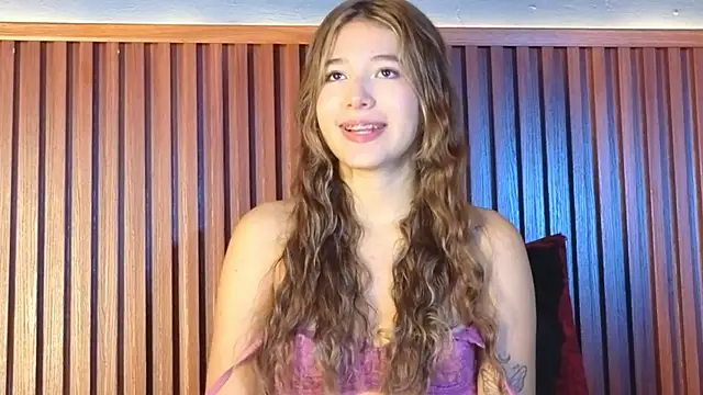 VictoriaSpark online show from October 26, 2025, 1:17 pm