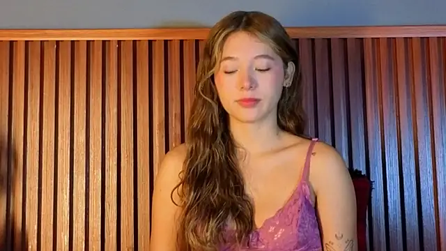 VictoriaSpark online show from October 30, 2025, 12:17 pm