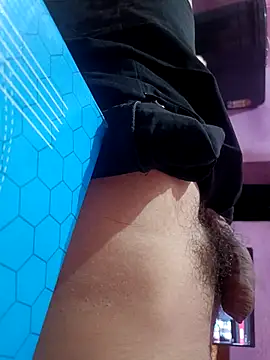 hornyboy4321q online show from September 26, 2025, 11:14 am