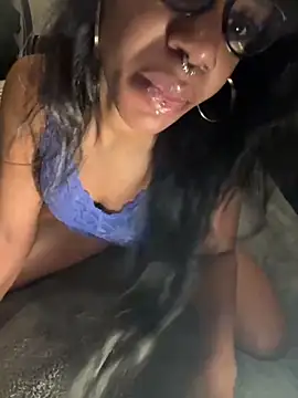 darksiren1 online show from November 21, 2025, 11:47 pm