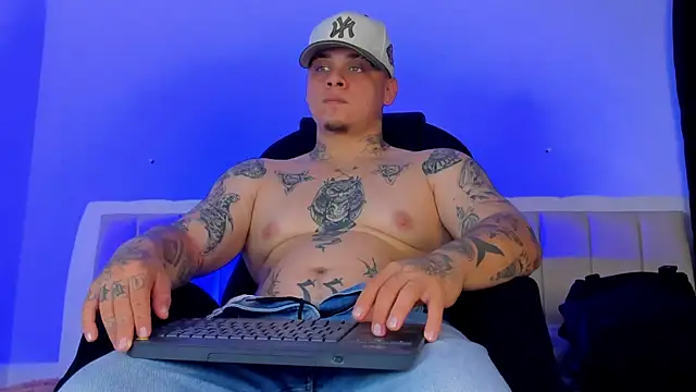 denis munera online show from September 21, 2025, 3:24 pm