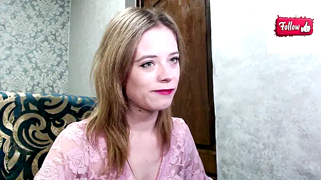 Snapshot of Kate__Loves chatting on October 15, 2025, 5:13 pm Kate Loves online show from October 15, 2025, 5:13 pm