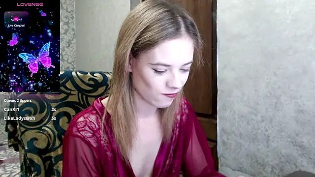 Snapshot of Kate__Loves chatting on November 17, 2025, 7:19 pm Kate Loves online show from November 17, 2025, 7:19 pm