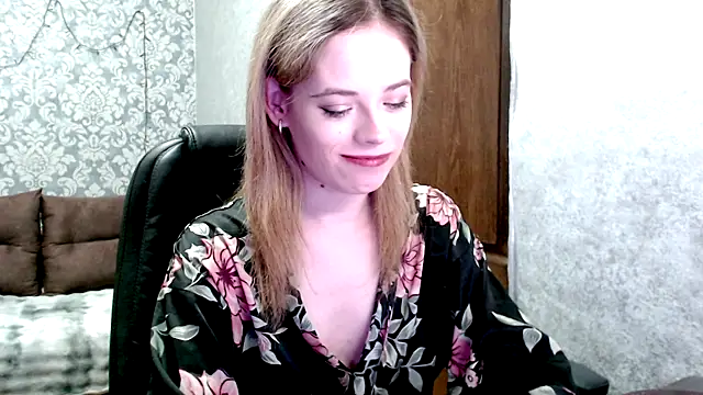 Snapshot of Kate__Loves chatting on July 9, 2026, 7:40 pm Kate Loves online show from July 9, 2026, 7:40 pm