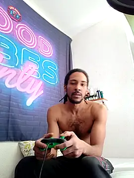 Mikaaa97 online show from March 18, 2026, 1:36 pm