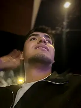 Snapshot of tomy_hot20 chatting on October 30, 2025, 12:23 am tomy hot20 online show from October 30, 2025, 12:23 am