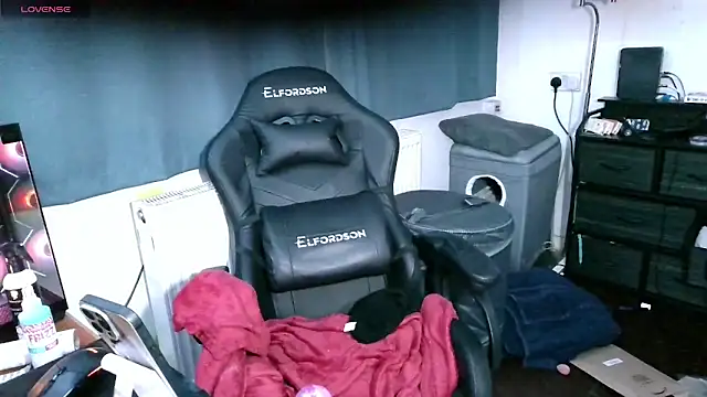 Snapshot of jchouse06 chatting on September 26, 2025, 12:58 am jchouse06 online show from September 26, 2025, 12:58 am