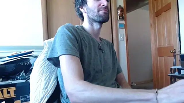 JerkinJockFlash1 online show from May 4, 2026, 2:46 pm