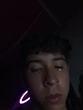 Max Valenzue online show from November 15, 2025, 5:16 am