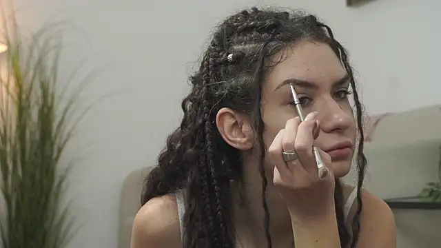 adisson fox online show from November 3, 2025, 7:09 am