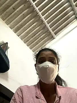 sweetreddy-02 online show from September 25, 2025, 7:12 am