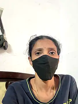 sweetreddy-02 online show from November 16, 2025, 10:10 am