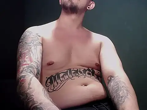 guesswhatbitch online show from October 28, 2025, 4:31 pm