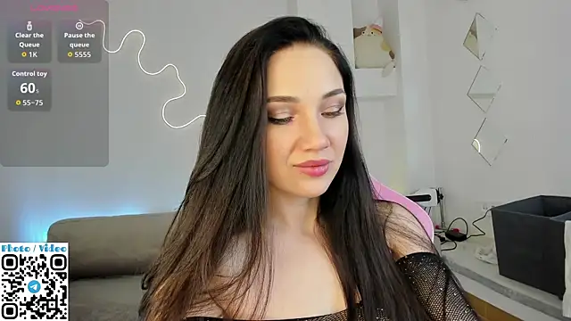 Helen Spark online show from November 5, 2025, 1:49 am