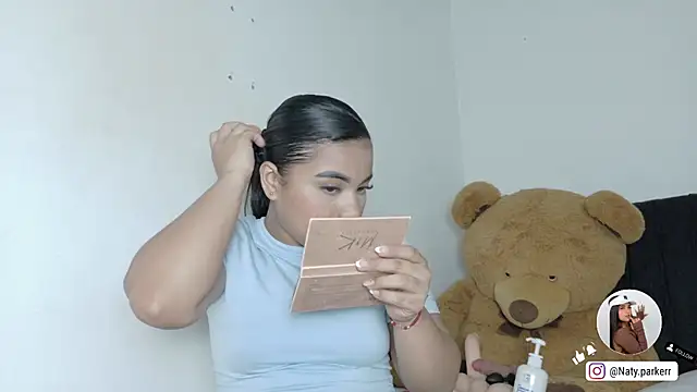 Snapshot of Natashaparker__ chatting on May 8, 2026, 8:47 pm Natashaparker online show from May 8, 2026, 8:47 pm