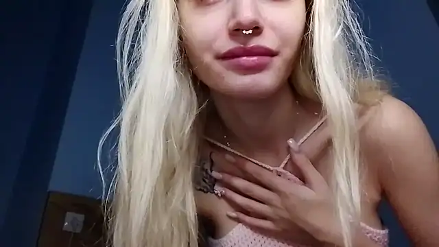 lesyawhite online show from October 5, 2025, 8:29 pm