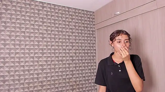 MissDhana online show from November 21, 2025, 7:23 pm