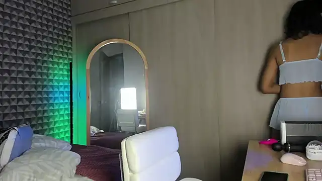 MissDhana online show from February 19, 2026, 2:18 am