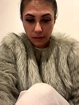Sweet Lya09 online show from September 30, 2025, 4:28 am