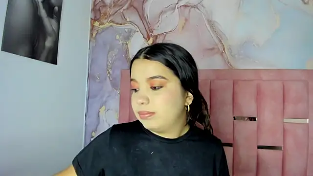 Snapshot of LunaWiill_ chatting on November 27, 2025, 12:07 pm LunaWiill online show from November 27, 2025, 12:07 pm