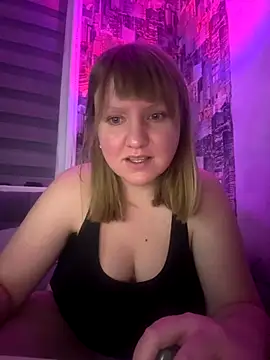 Snapshot of GretieLee chatting on October 1, 2025, 5:19 pm GretieLee online show from October 1, 2025, 5:19 pm