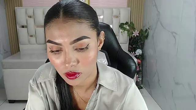 Snapshot of lissandra_s chatting on November 20, 2025, 8:08 pm lissandra s online show from November 20, 2025, 8:08 pm