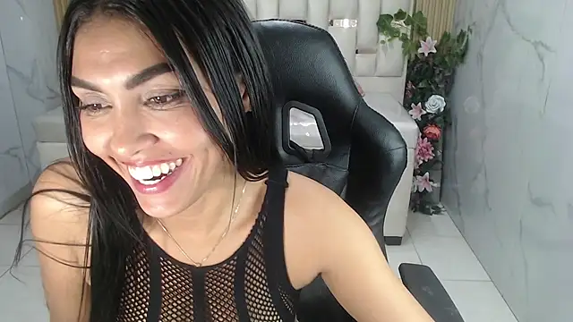 Snapshot of lissandra_s chatting on November 28, 2025, 9:23 am lissandra s online show from November 28, 2025, 9:23 am