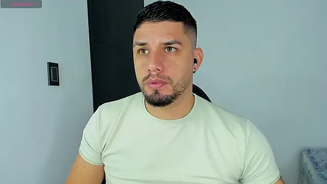 Jacob19  online show from September 18, 2025, 12:51 pm