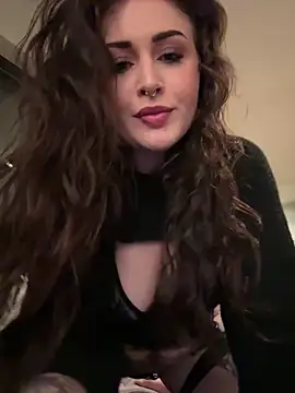 Snapshot of Kristyoff chatting on April 20, 2026, 7:59 pm Kristyoff online show from April 20, 2026, 7:59 pm