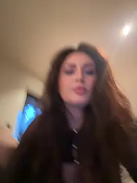 Snapshot of Kristyoff chatting on May 11, 2026, 7:33 pm Kristyoff online show from May 11, 2026, 7:33 pm