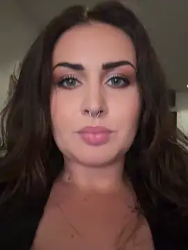 Snapshot of Kristyoff chatting on August 5, 2026, 8:44 pm Kristyoff online show from August 5, 2026, 8:44 pm