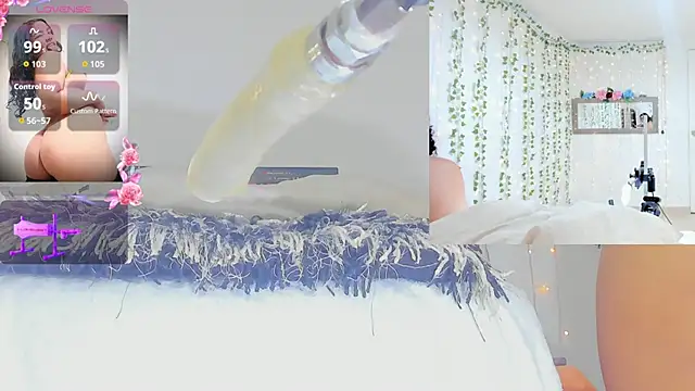 Ashley  Jones   online show from April 18, 2026, 9:02 am