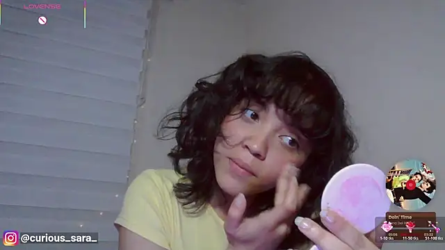  curiouskitten  online show from December 5, 2025, 2:09 am