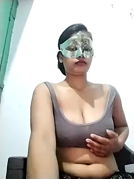 ms-naina online show from November 29, 2025, 6:00 pm