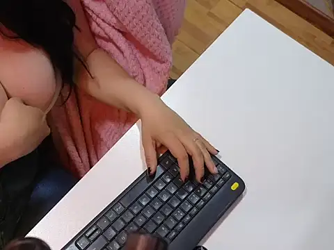 valery cute 18 online show from December 5, 2025, 12:08 am