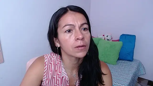 camilavargas  online show from February 26, 2026, 3:22 pm